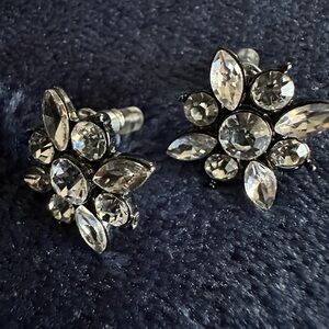 Elegant Silver Floral Stud Earrings